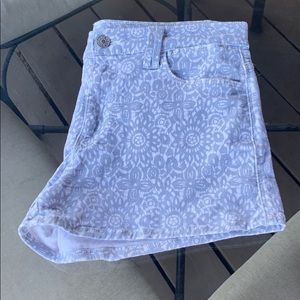 7 jeans shorts, size 27